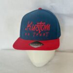 Casquette SNAPBACK - In Kustom we Trust - Bicolore bleu marine et rouge
